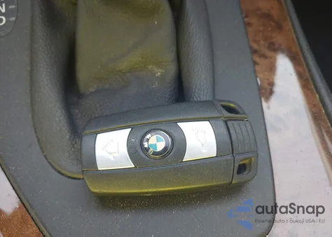 2007 BMW 335I z USA, uszkodzony, nr VIN WBAWB73587P032584